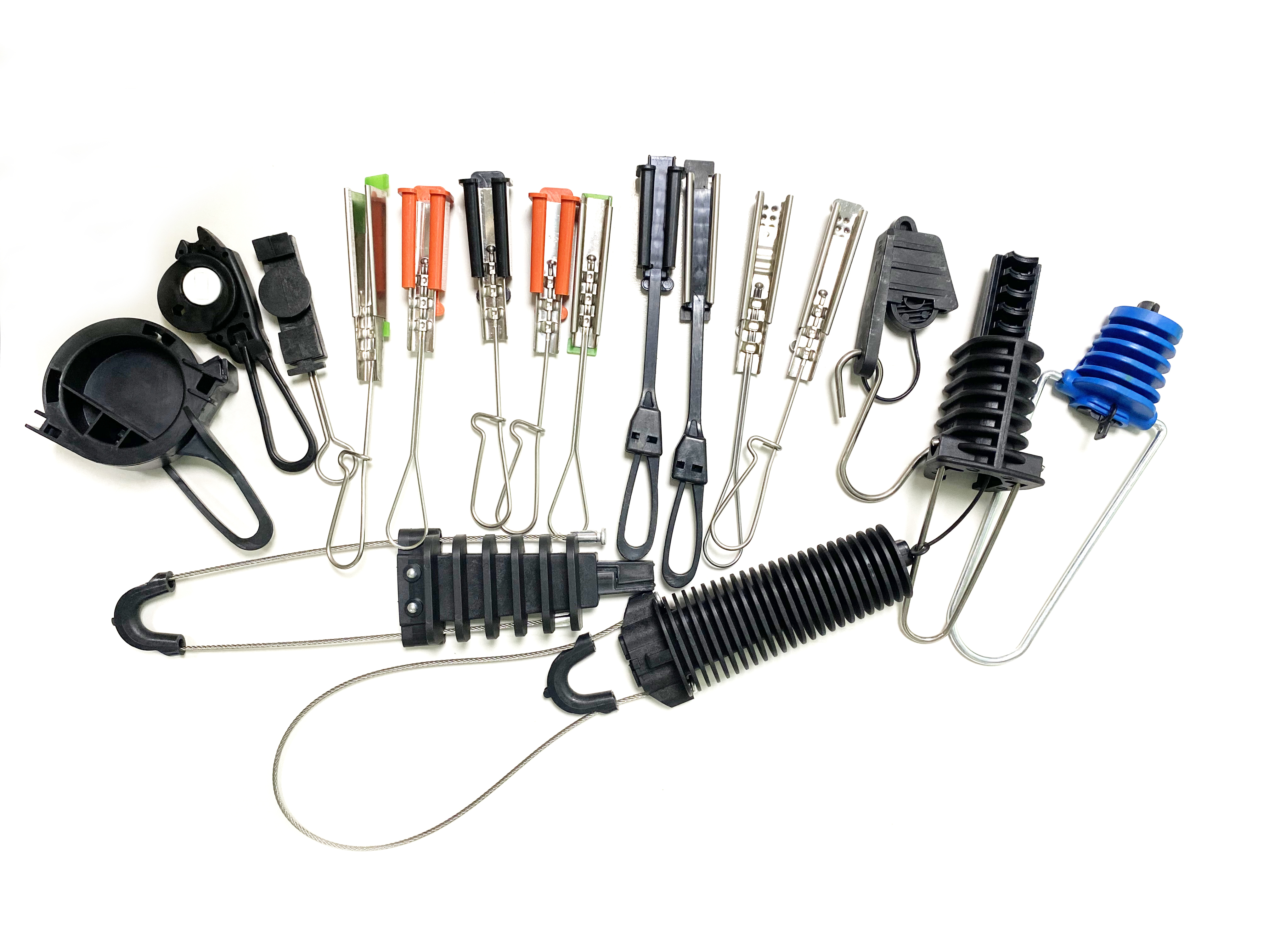 Últimos blogs de la empresa sobre ¿Cuántos tipos de abrazaderas de cable para cables FTTH?
