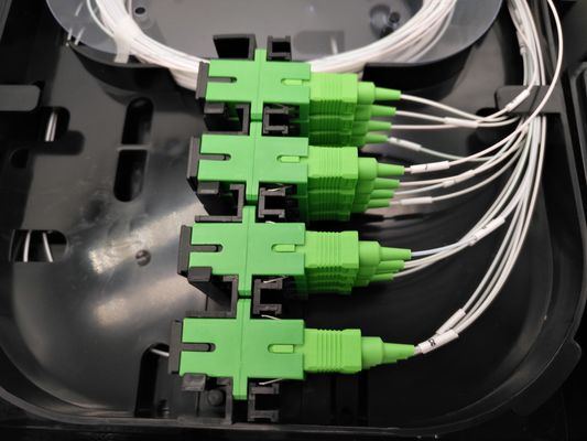 comprar FTTH IP65 16 puertos 2pcs 1x8 Fibra óptica caja de separación de postes aéreos de montaje en pared negro Fabricación en línea