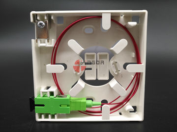 comprar Puertos del panel 2 del zócalo de la caja de la terminación de la fibra del soporte de la pared de SC/APC con la abrazadera del cable del metal Fabricación en línea