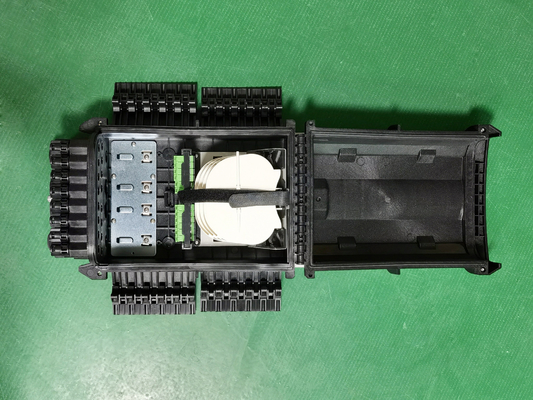 comprar Cierre impermeable PP del empalme del divisor de la fibra óptica de los corazones del soporte FTTH 96 de poste de las telecomunicaciones IP68 Fabricación en línea