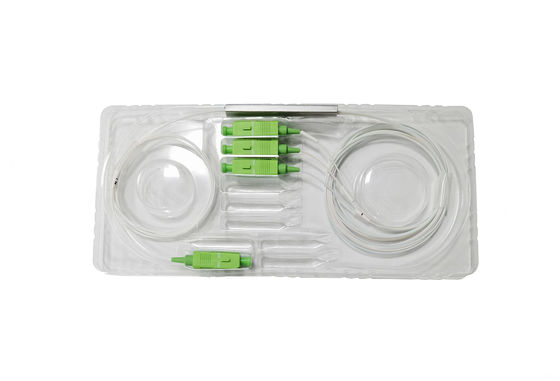 Caja de terminación de fibra óptica 1:3 Tecnología de separador PLC desequilibrado para una distribución de señal óptica coherente